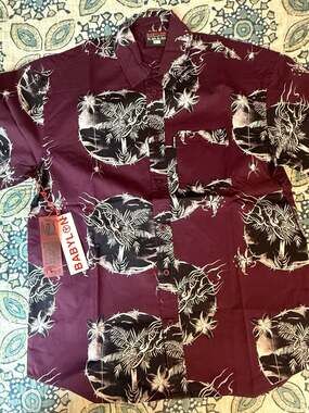 Babylon LA Tropical Barbwire Palm Tree Graphic Button-Up Shirt Burgundy